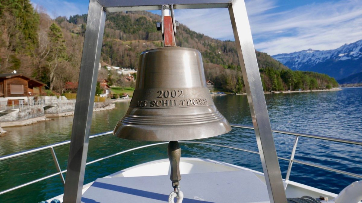Ship's bell Lake Thun